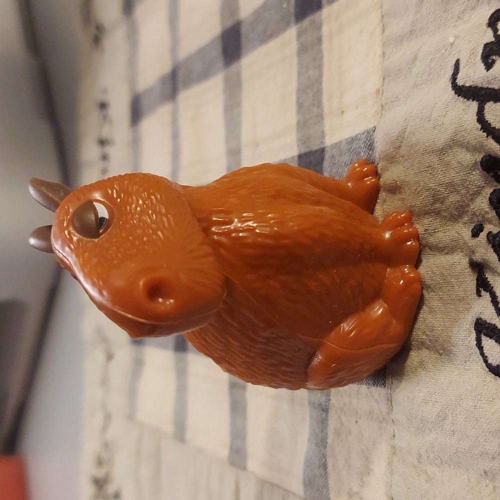 ❤️ Disney Encanto Capybara Figure Chispi 2021 McDonald's Happy Meal Toy #7